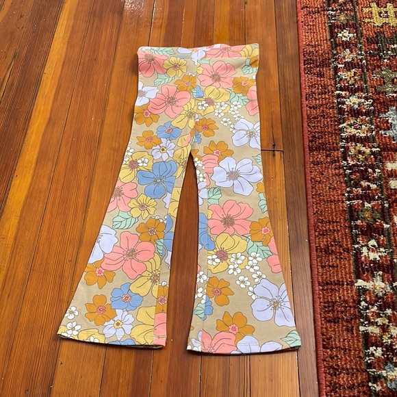 H&M Other - H&M Floral Flared Leggings